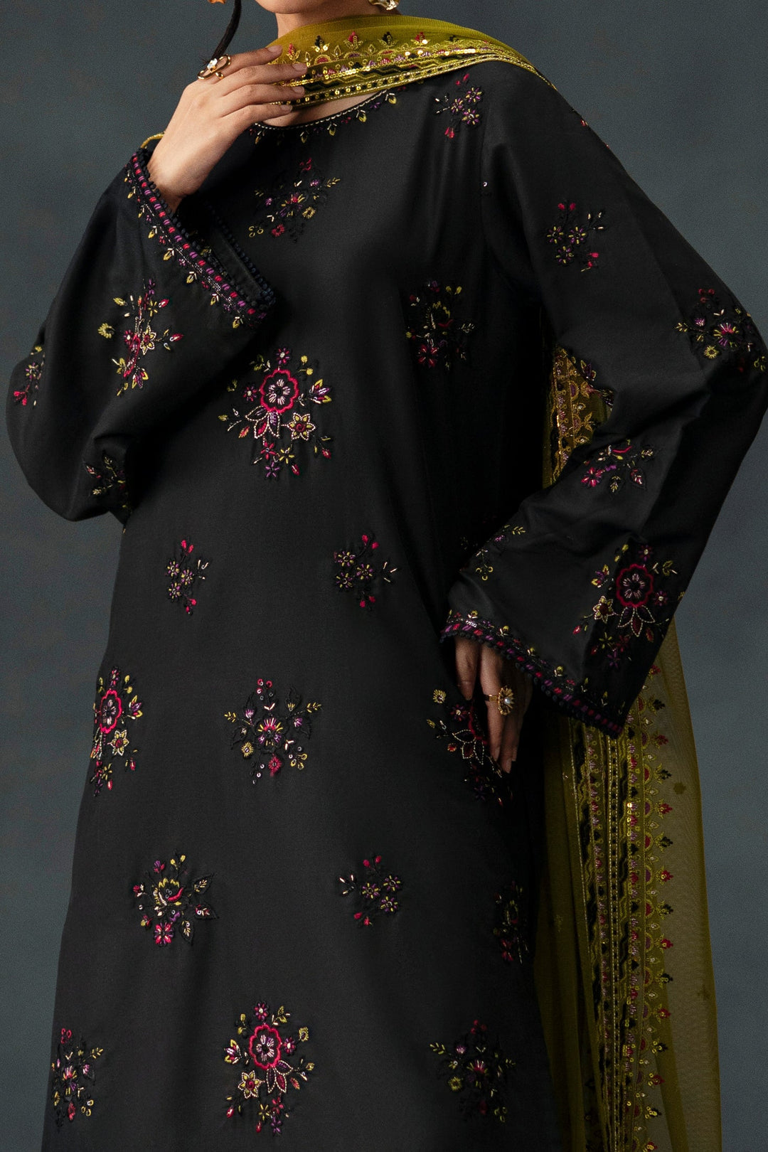Laira (Stitched 3 Pcs)