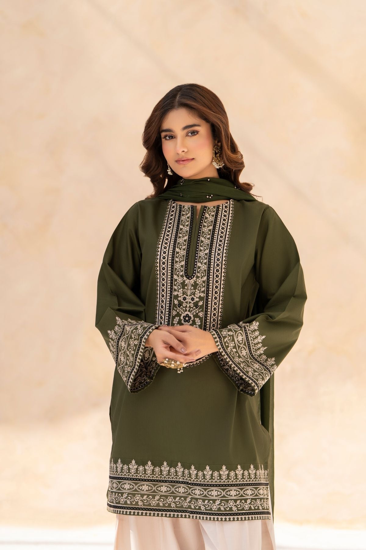 Hoorain (Stitched 3 Pcs)
