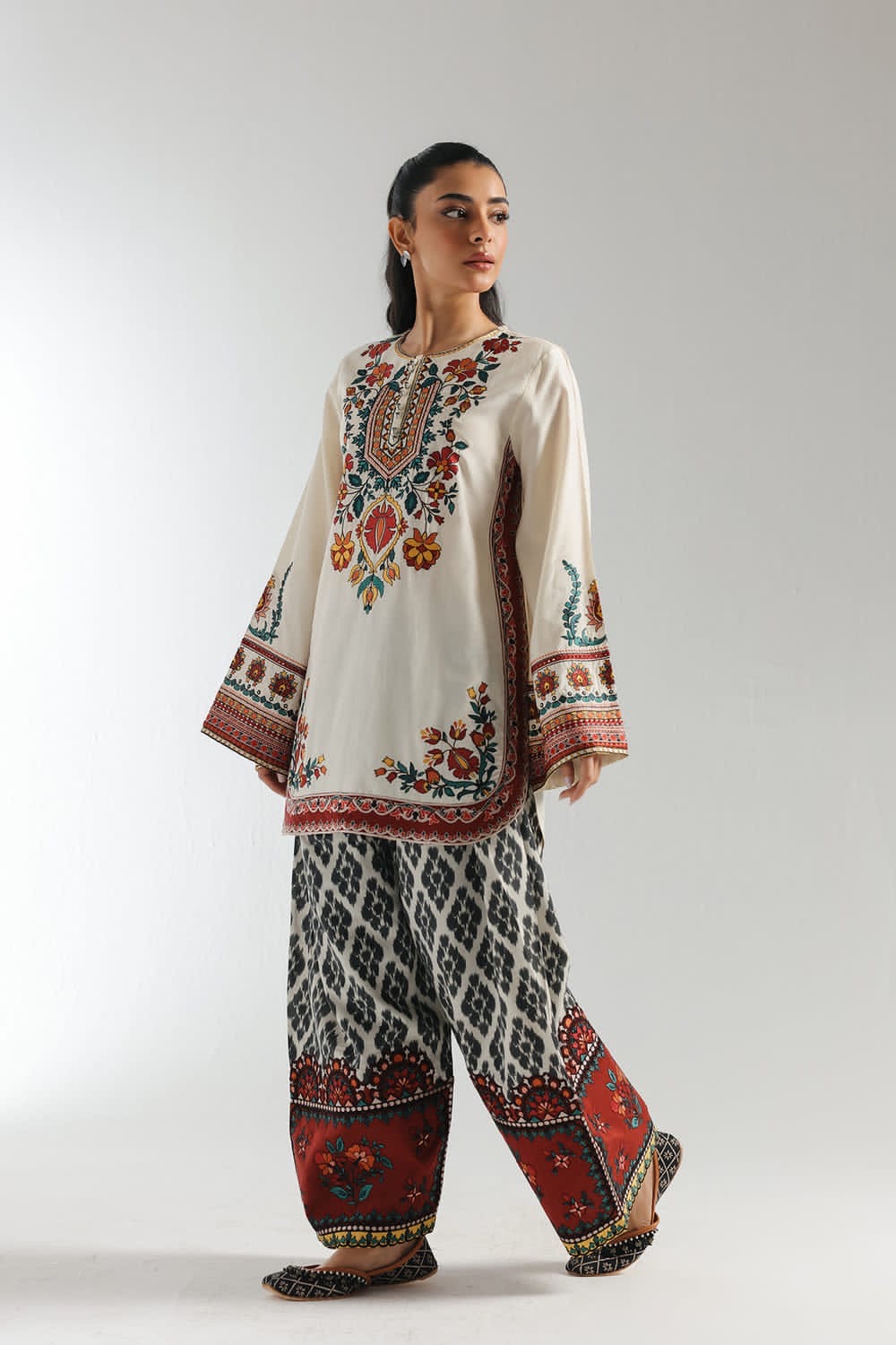 Zaitoon (Stitched 2 Pcs)