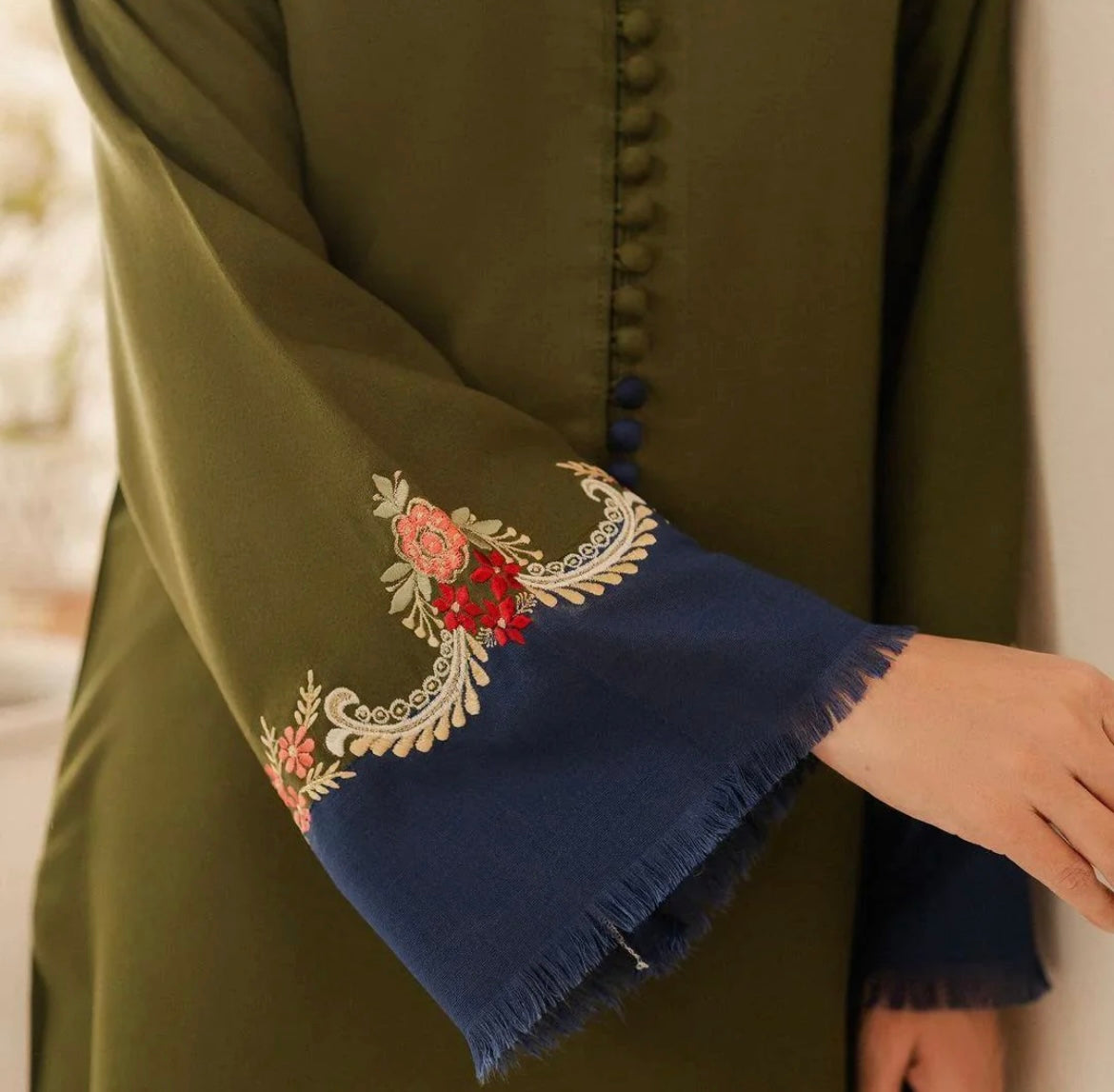 Sofia (Stitched 2 Pcs)