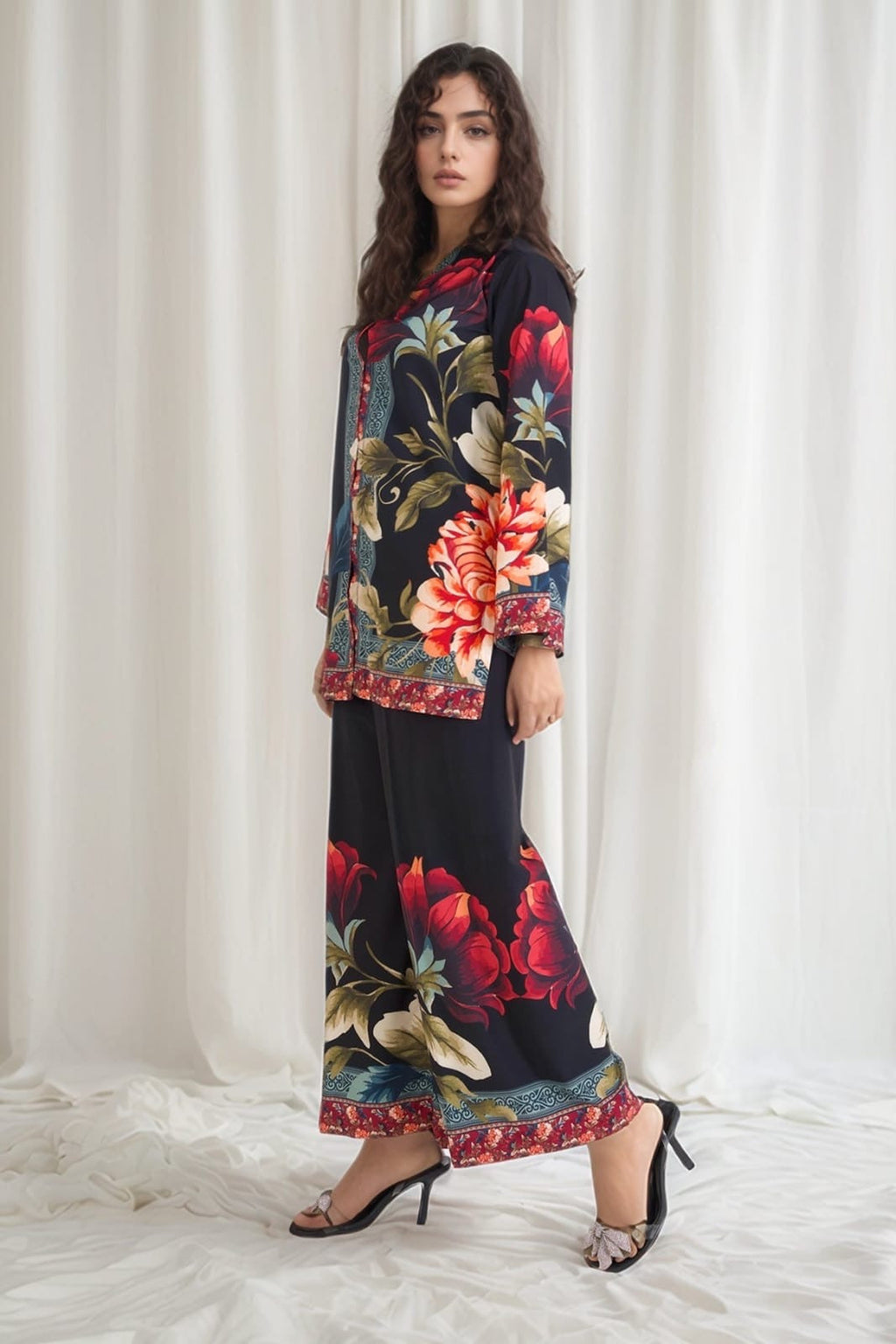 Majestic Rose Black (Stitched 2 Pcs)