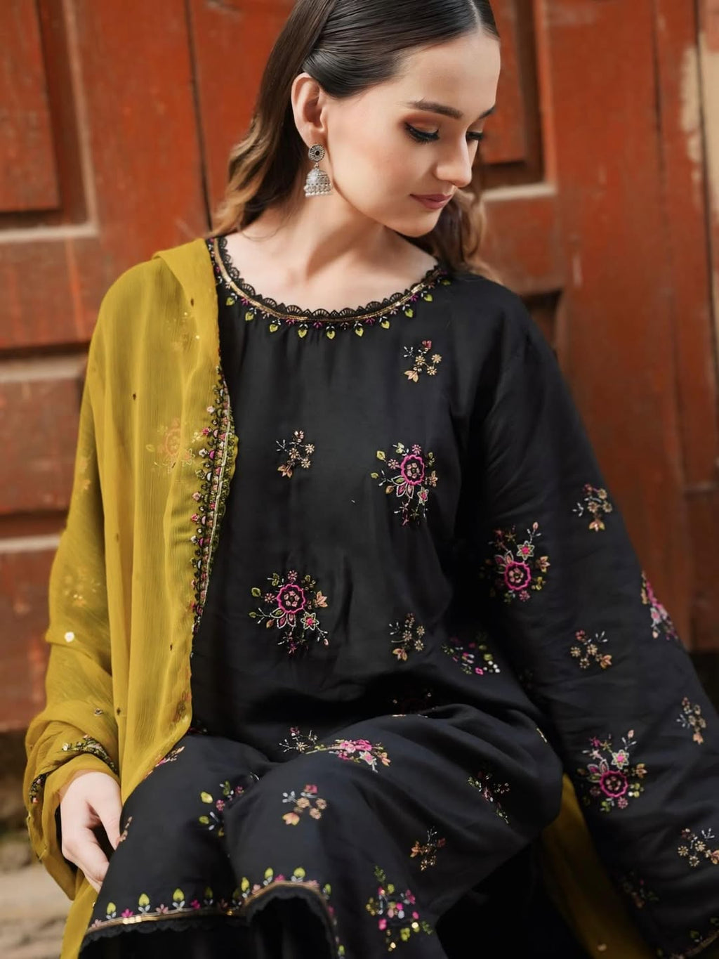 Laira (Stitched 3 Pcs)