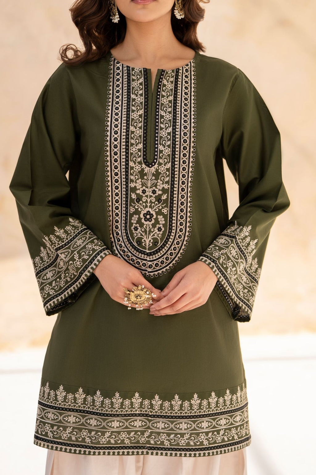 Hoorain (Stitched 3 Pcs)