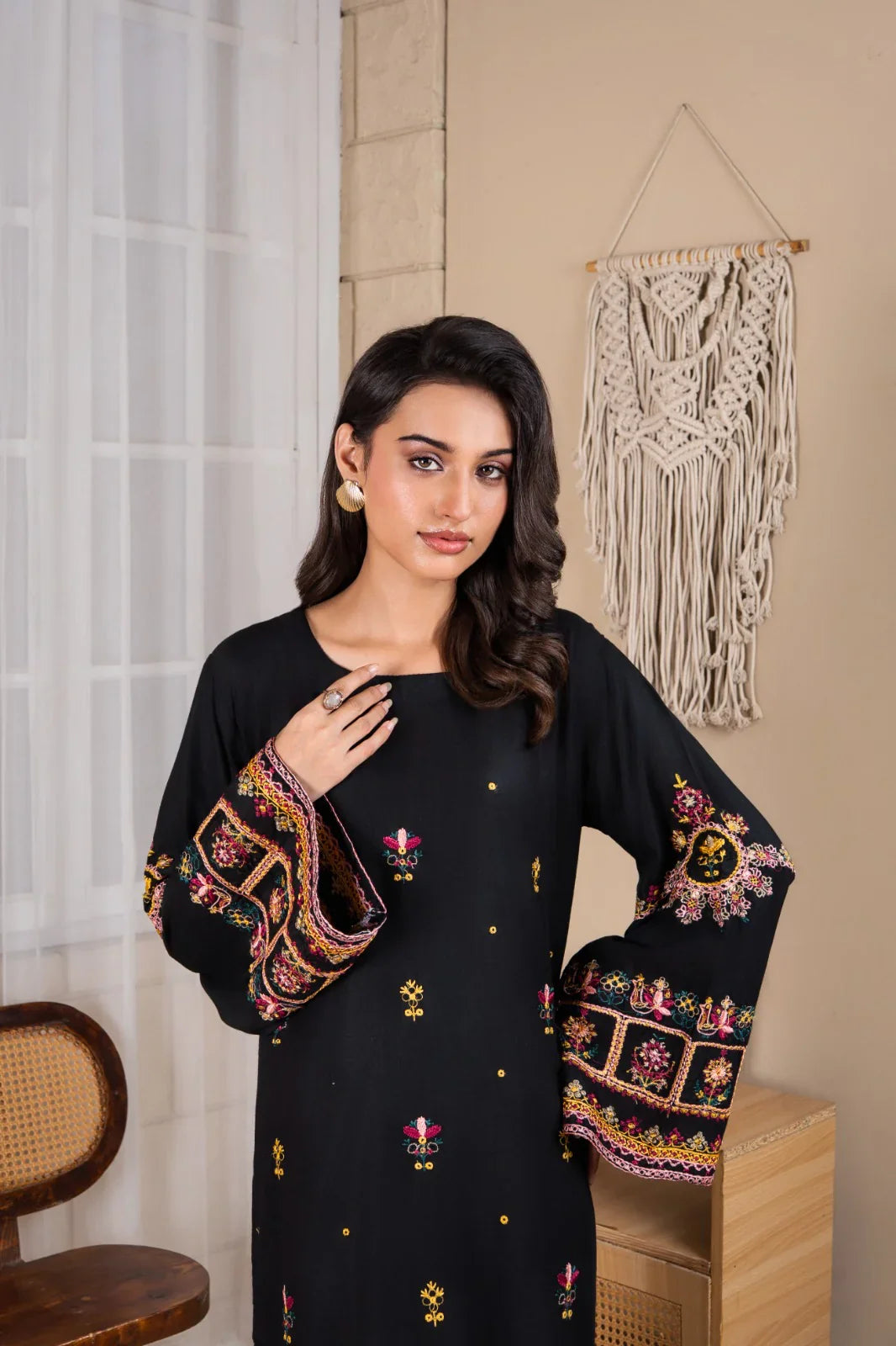 Luna (Stitched 2 Pcs)