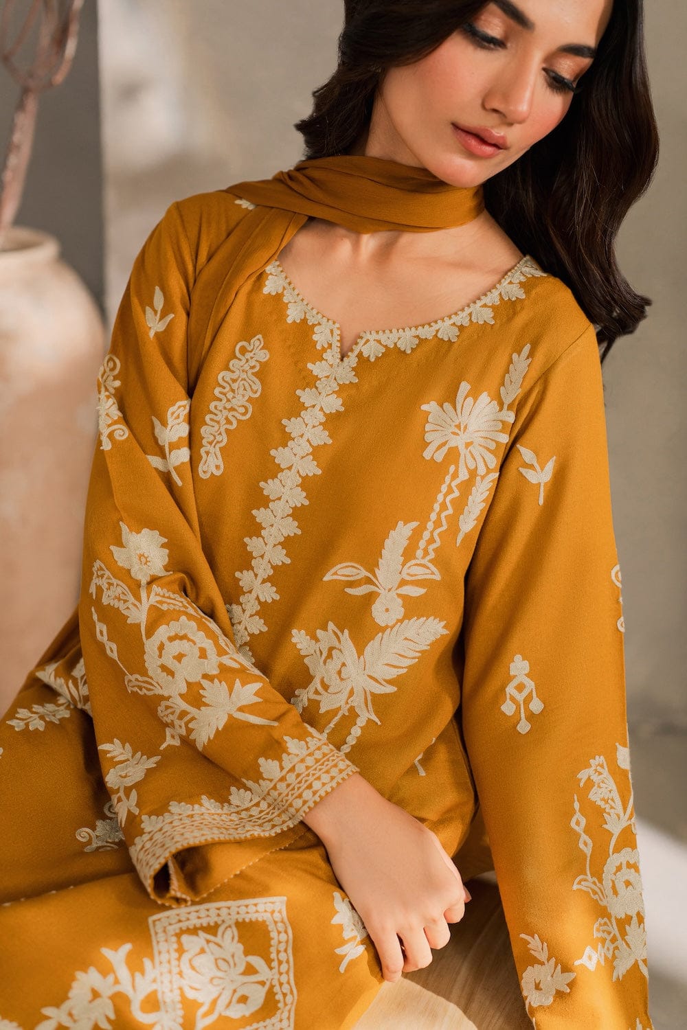Rumi (Stitched 3 Pcs)